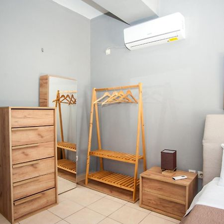 Gravanis Ir Home Pesádha Esterno foto