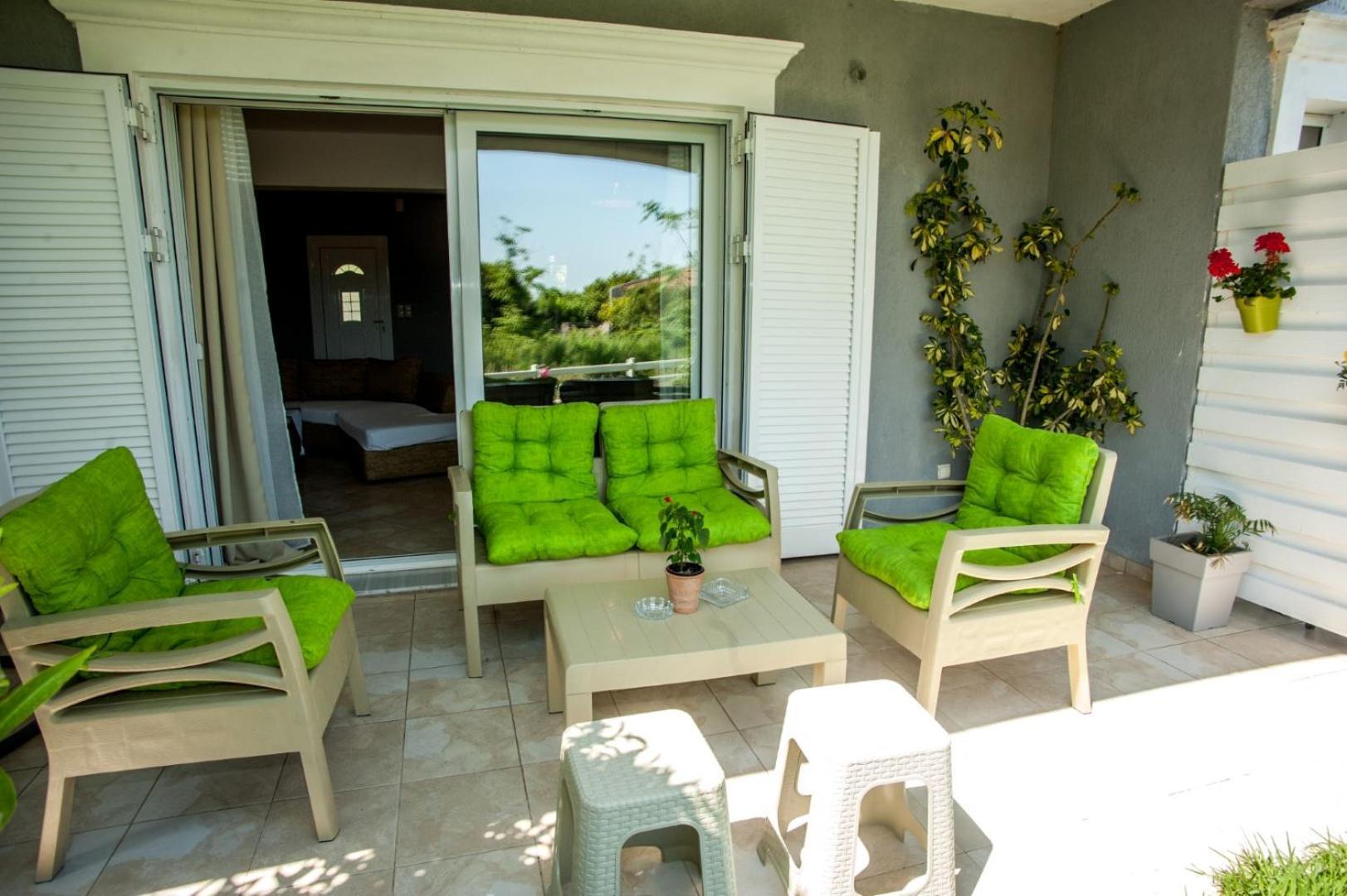 Gravanis Ir Home Pesádha Esterno foto